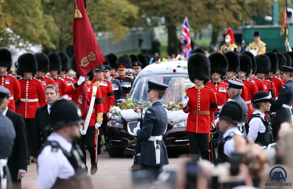 Kraliçe 2. Elizabeth için resmi cenaze töreni düzenlendi #2