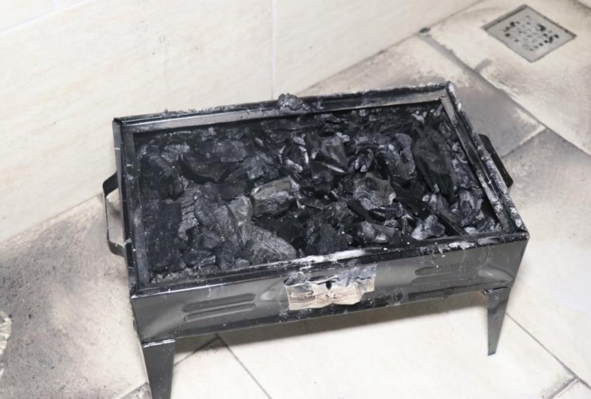 Antalya da yatak odasında mangal yakan kişi hayatını kaybetti #2