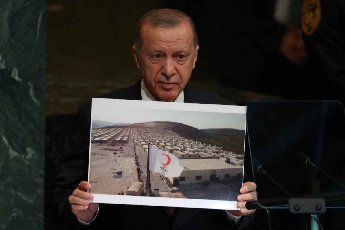 Cumhurbaşkanı Erdoğan: Yunanistan Ege yi bir mülteci mezarlığına çevirmektedir #1