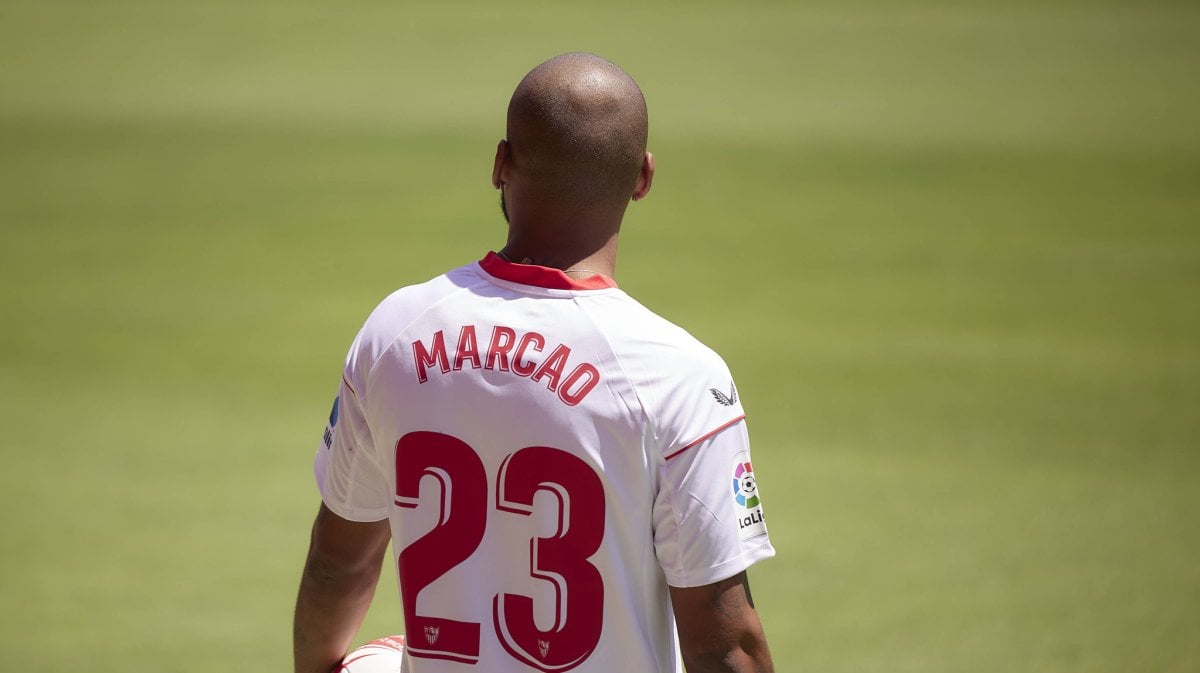 Sevilla taraftarı Marcao ya tepkili #4