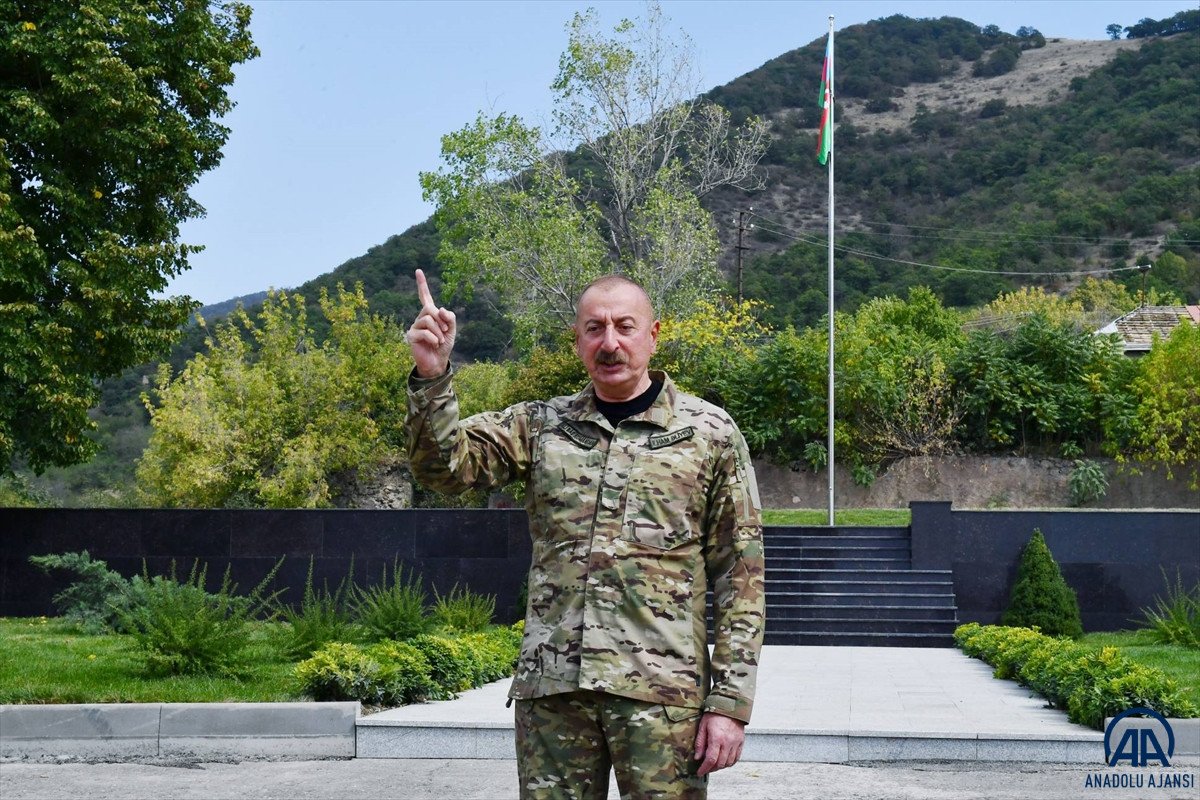 Azerbaycan Cumhurbaşkanı İlham Aliyev, işgalden kurtarılan Laçın ı ziyaret etti #6