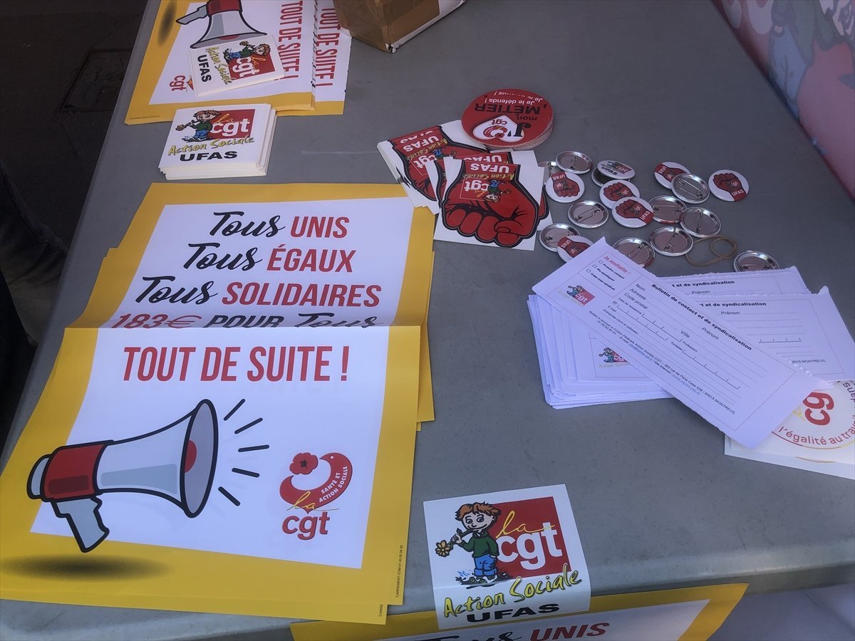 Fransa da sağlık ve sosyal hizmet çalışanları iş bıraktı #5
