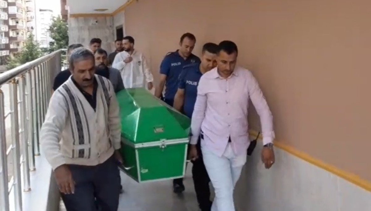 Gaziantep te karısını öldüren şahıs polislerden özür diledi #2