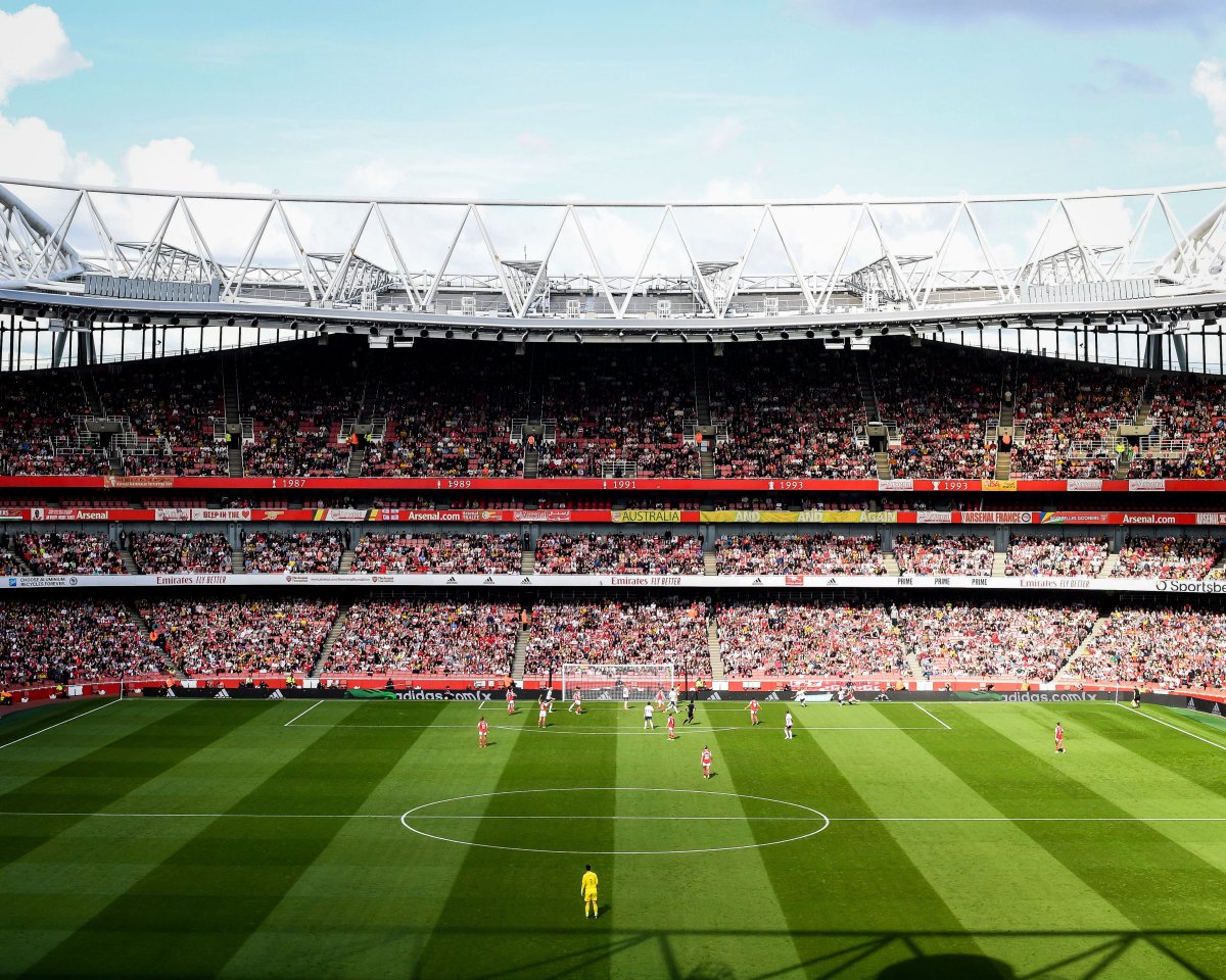 Arsenal - Tottenham maçında seyirci rekoru kırıldı #1
