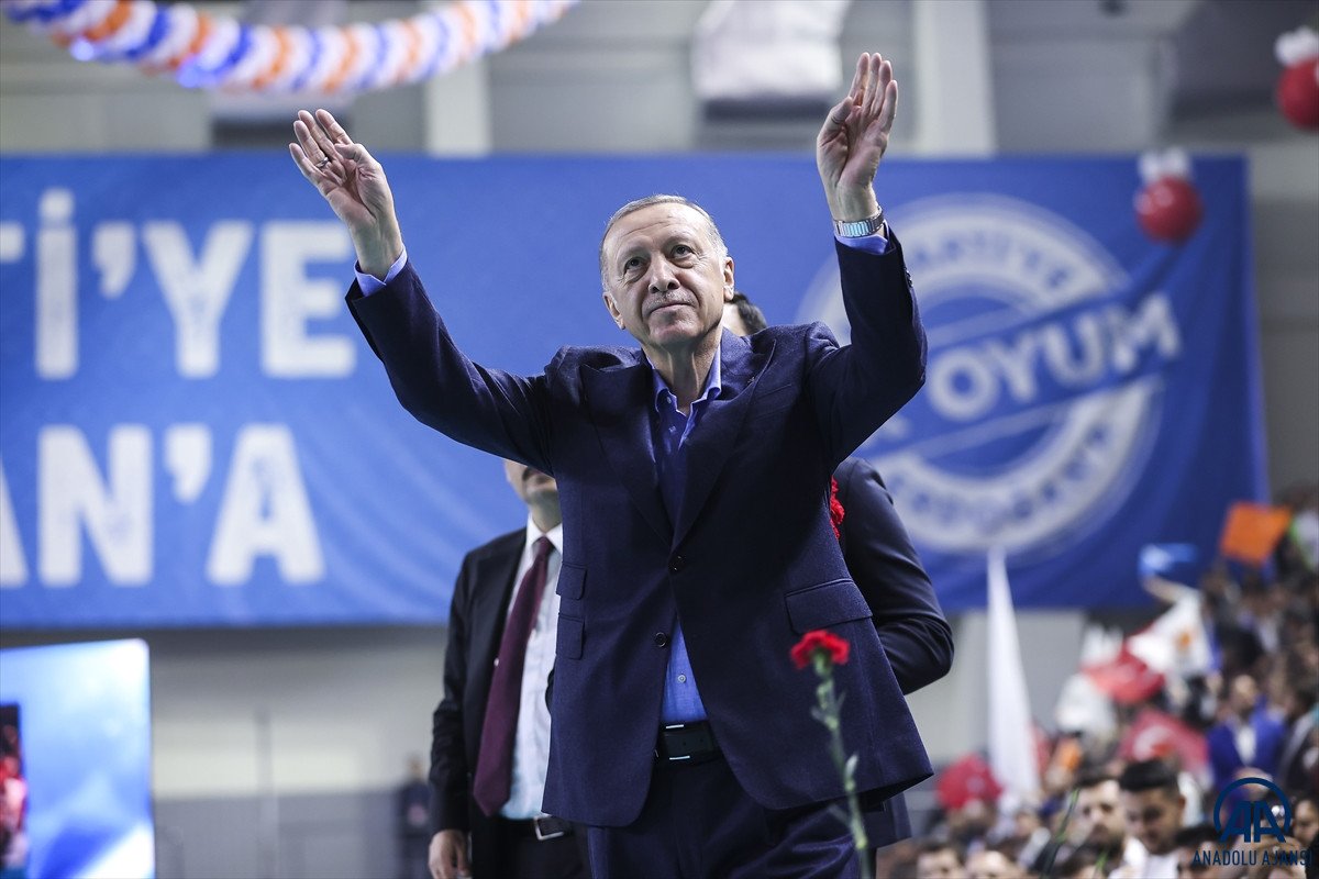 Cumhurbaşkanı Erdoğan: Gençlerimize yönelik büyük bir gönül seferberliğine çıkıyoruz #1