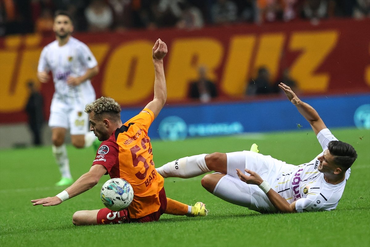 Galatasaray, hazırlık maçında İstanbulspor u mağlup etti #4