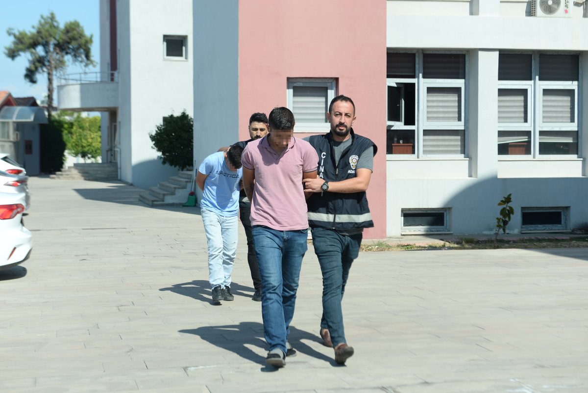 Adana da husumetlisinin bulunduğu kıraathaneye kurşun yağdırdı: Tutuklandı #1