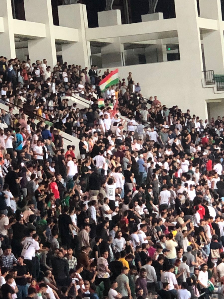 Amed - Bursaspor maçında Kürdistan bayrağı açıldı #3