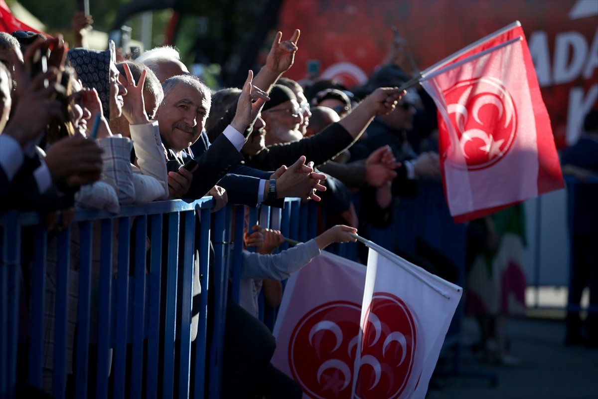 Devlet Bahçeli, Kılıçdaroğlu nun Demirtaş afişi önündeki pozuna tepki gösterdi #5