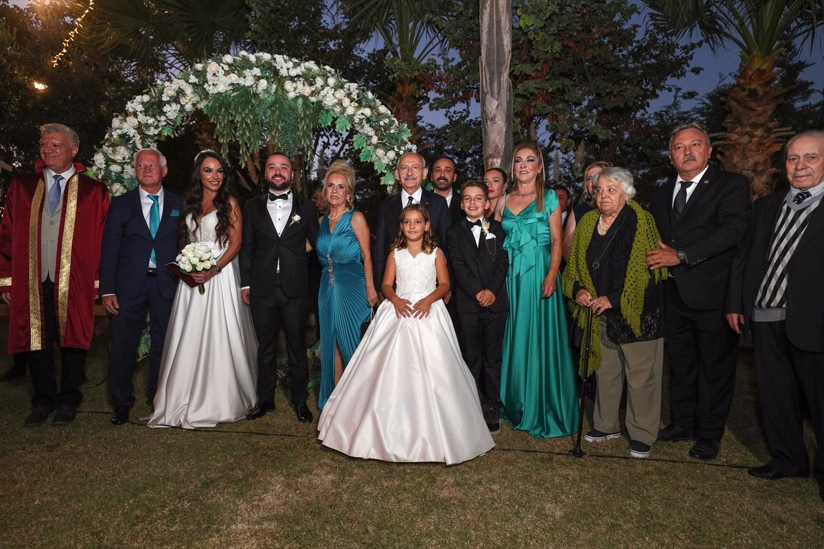 Kemal Kılıçdaroğlu İzmir de nikah şahidi oldu #4