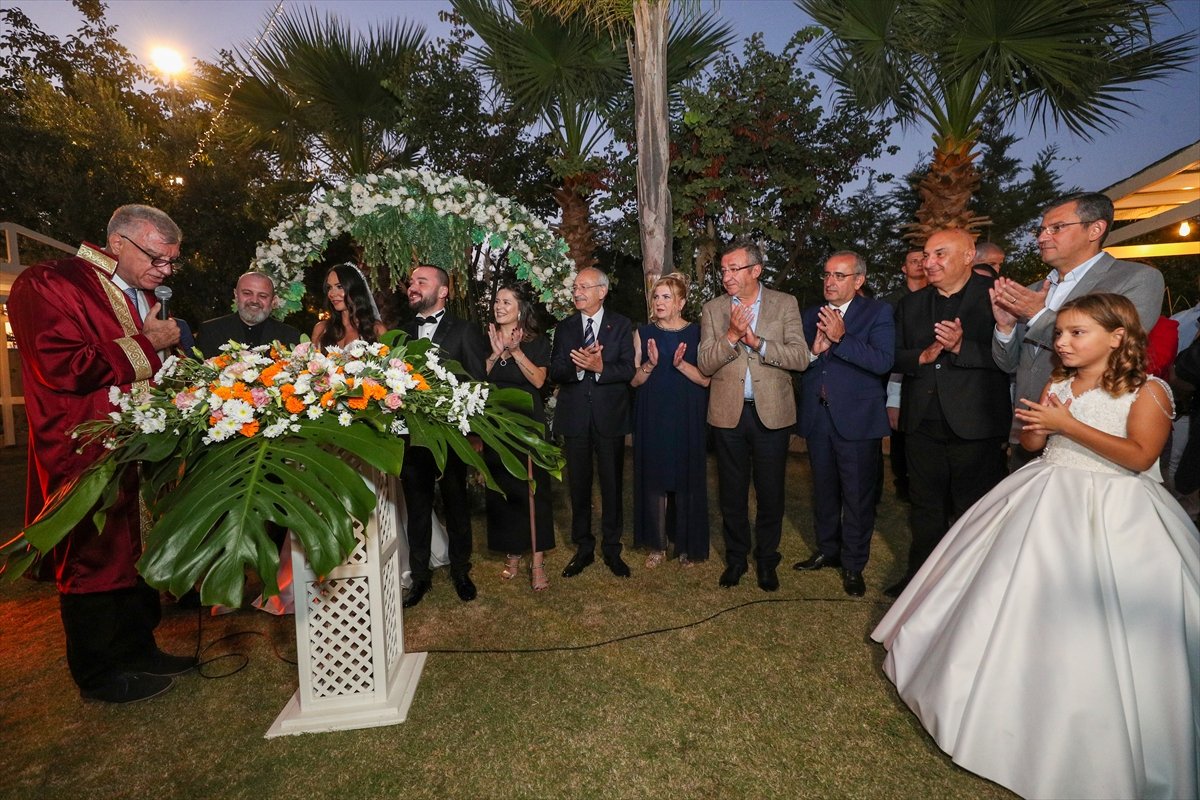 Kemal Kılıçdaroğlu İzmir de nikah şahidi oldu #3