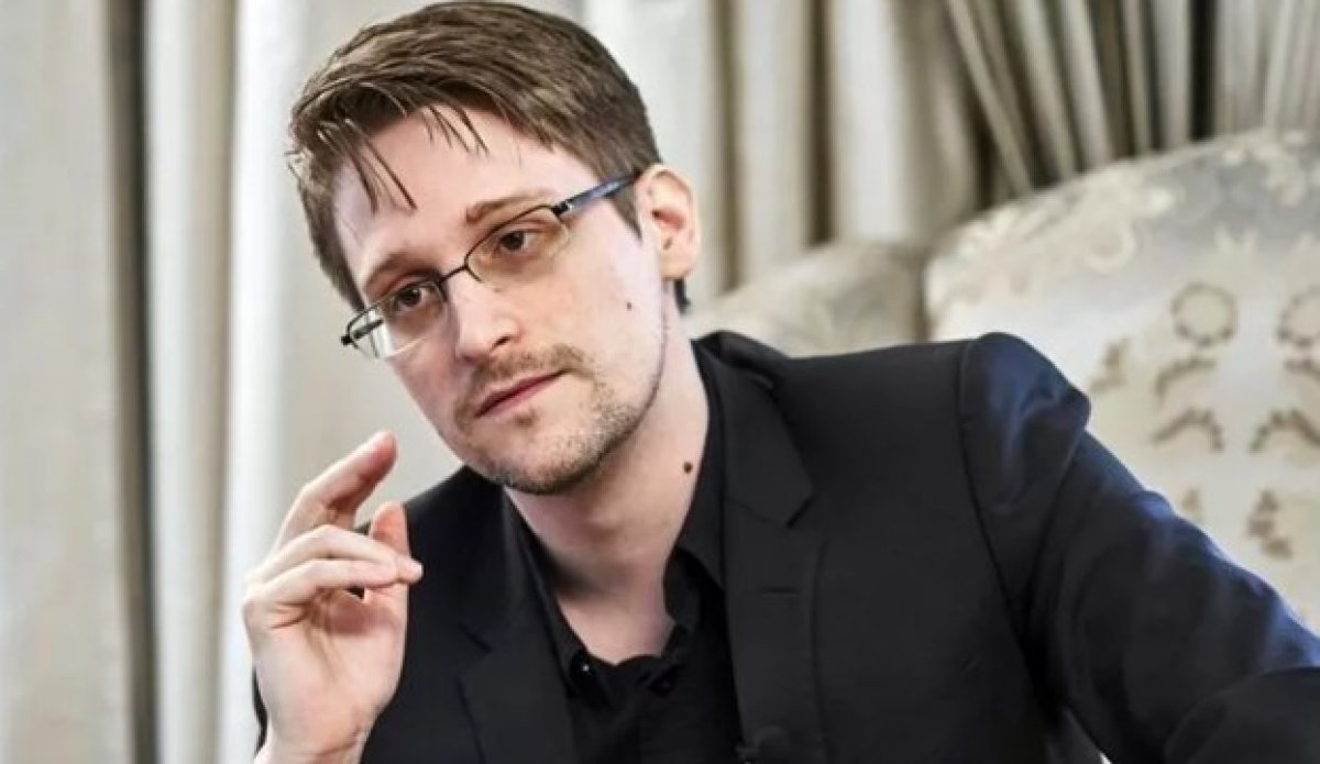 Putin den ABD nin istihbarat bilgilerini sızdıran Edward Snowden a Rus vatandaşlığı #1