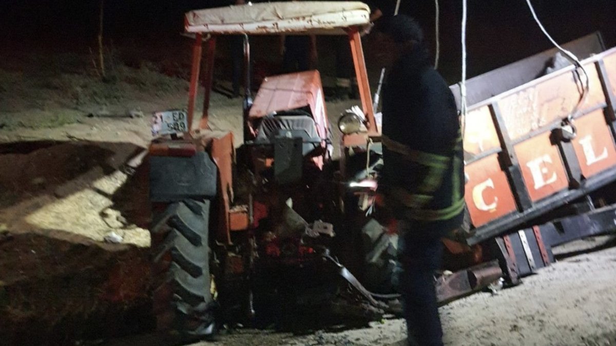 Diyarbakır'da kamyon ile traktör çarpıştı: 1 ölü 5 yaralı