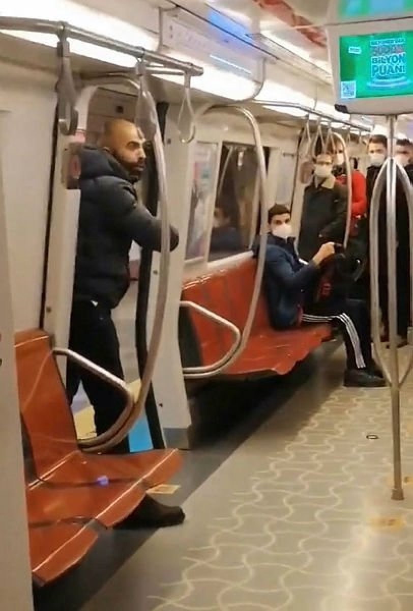 Kadıköy de metrodaki bıçaklı saldırgana 18 yıl 3 aya kadar hapis istemi #3