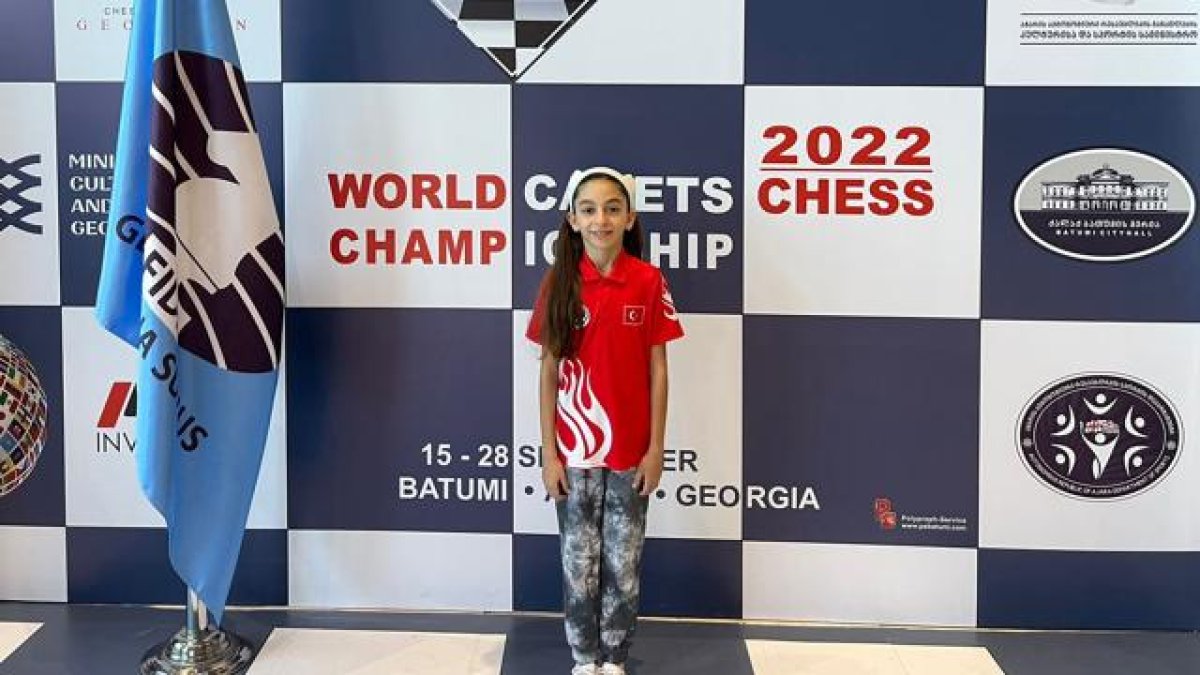 Senem Gül Başsarı, satrançta dünya ikincisi oldu #1