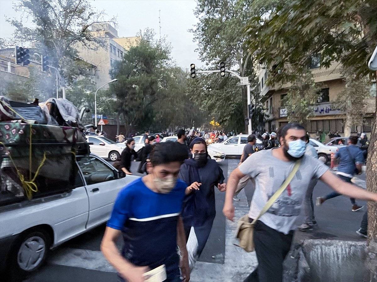 İran da Mahsa Emini protestolarında ölü sayısı artıyor #7