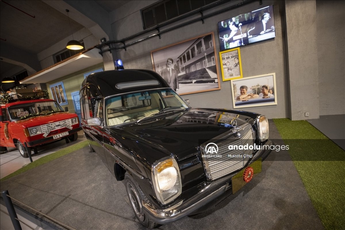 Antalya Araba Müzesi, ziyaretçilerini zamanda yolculuğa çıkarıyor #10