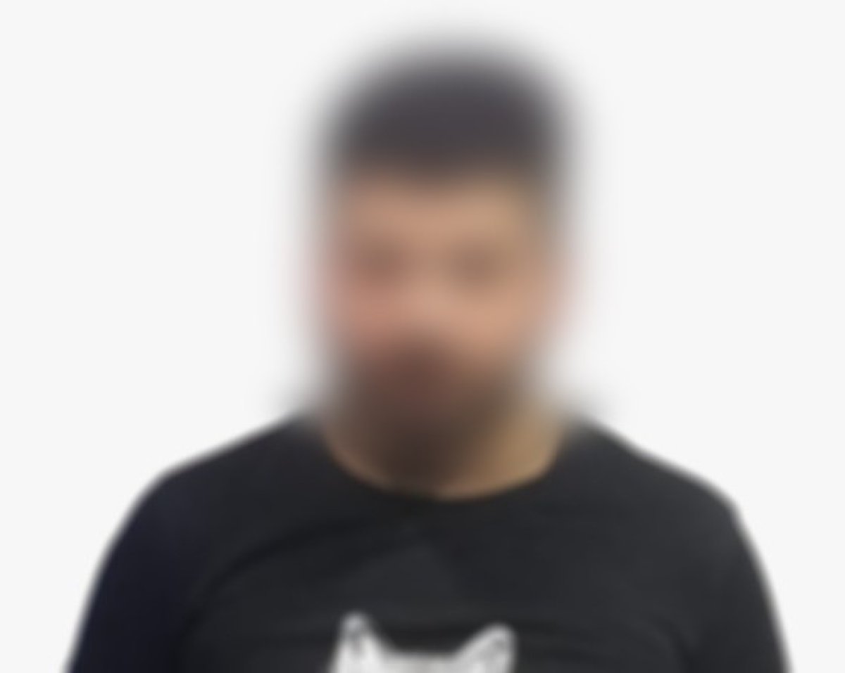 Eyüpsultan'daki bir markette 3 adet ruhsatsız tabanca çıktı #1