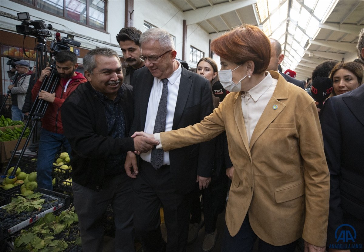 Meral Akşener, Ankara’da hal esnafını ziyaret etti #5