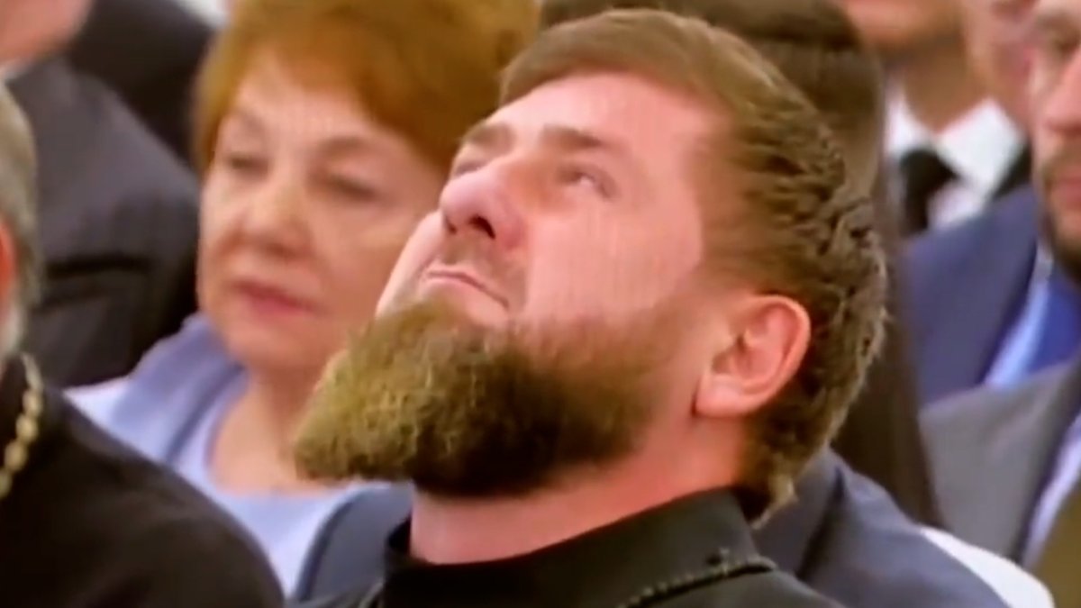 Putin konuşurken Kadirov ağladı  #2