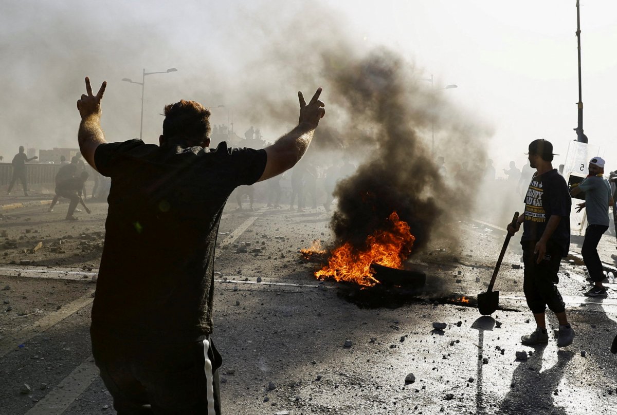 Bağdat ta hükümet karşıtı gösterilerde ortalık karıştı #2