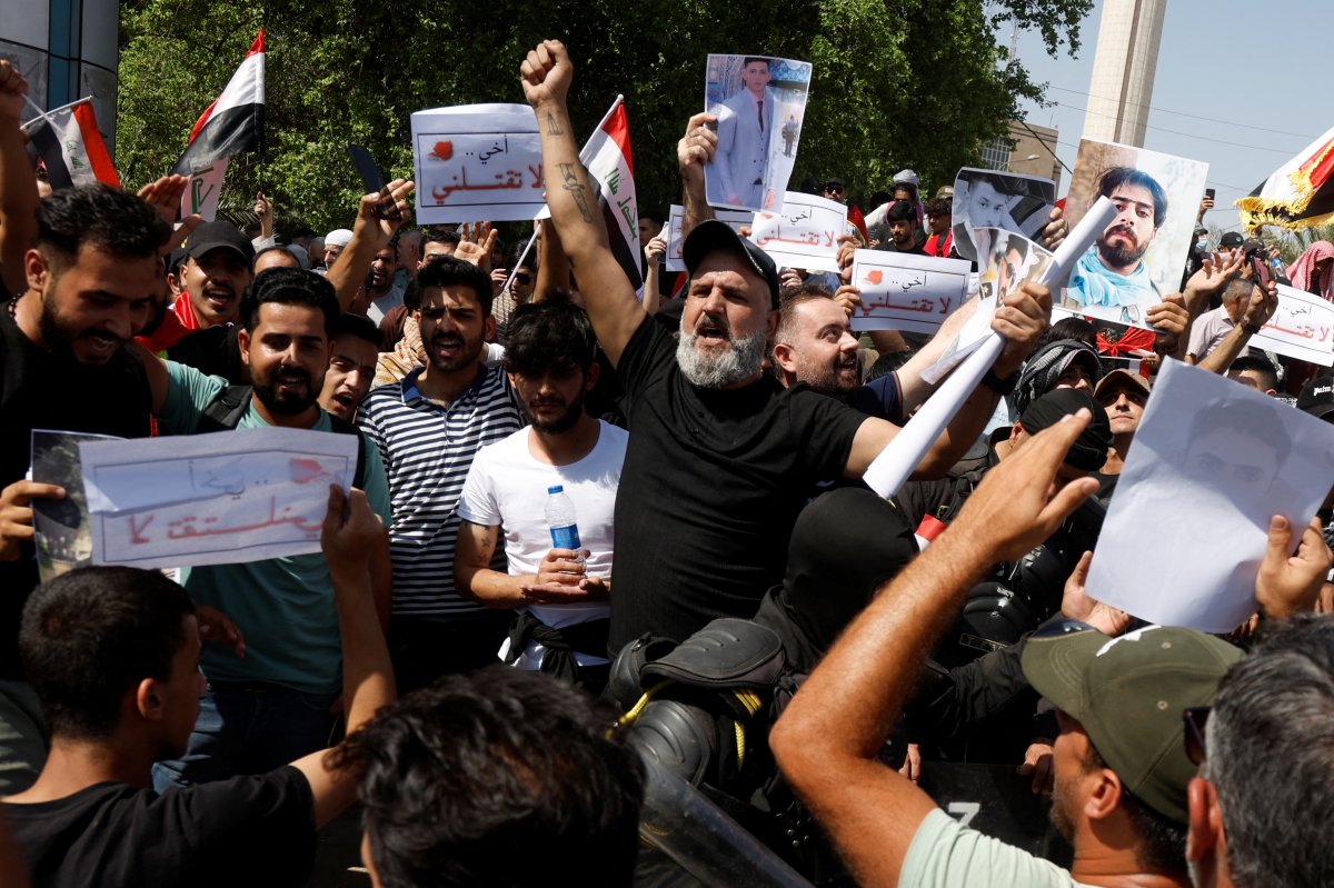 Bağdat ta hükümet karşıtı gösterilerde ortalık karıştı #4