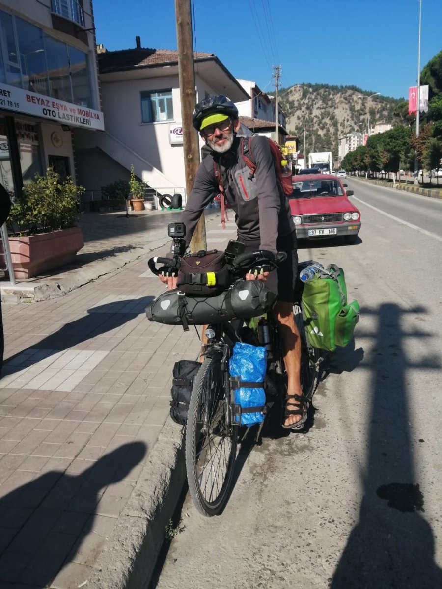 70 yaşında 3 bin kilometre pedal çevirdi, İtalya’dan Türkiye’ye geldi #3