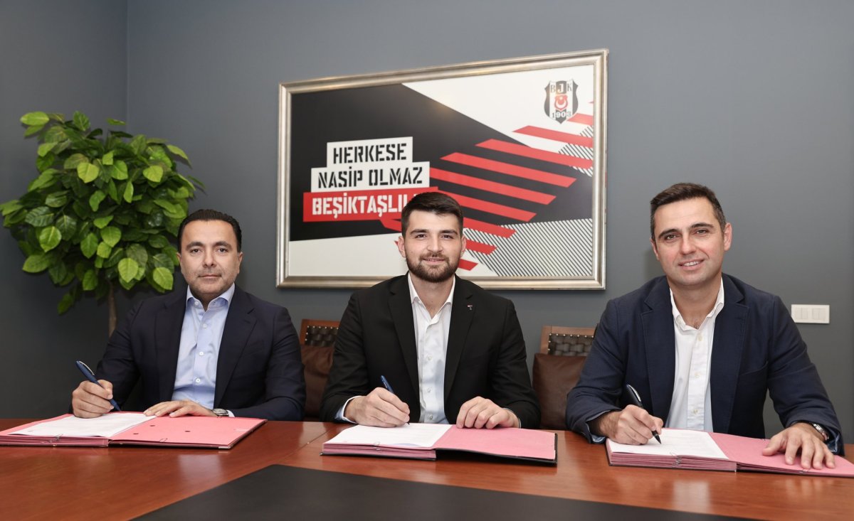 Beşiktaş, Ersin Destanoğlu ile sözleşme yeniledi #1