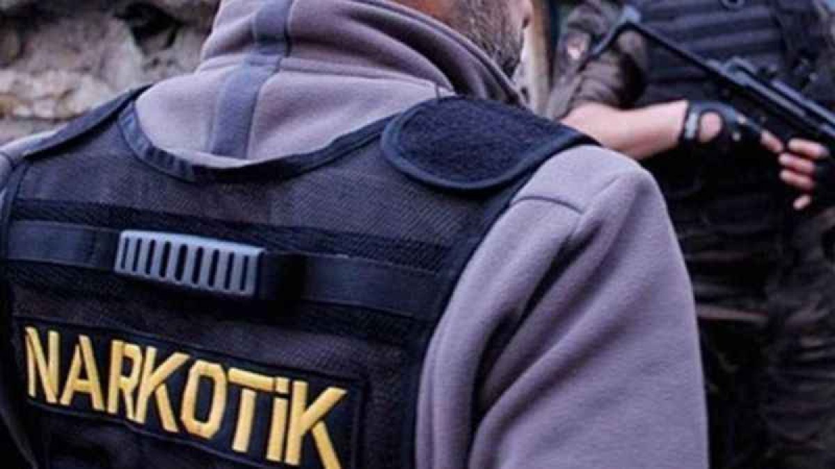 İstanbul da 31 kilogram metamfetamin ve 13 kilogram kokain ele geçirildi #1