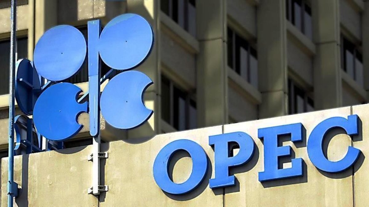 OPEC+, petrolü günde 1 milyon varilden fazla azaltmayı değerlendiriyor #1