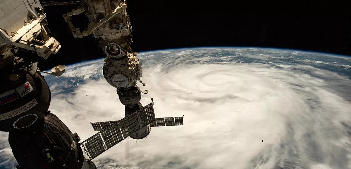 ABD yi etkisi altına alan lan Kasırgası uzaydan görüntülendi #2