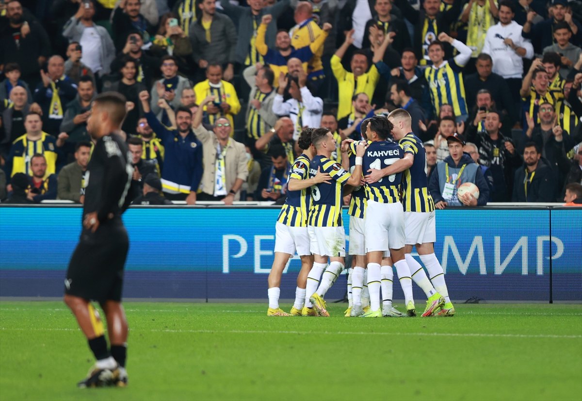 Fenerbahçe, AEK Larnaca yı mağlup etti #3