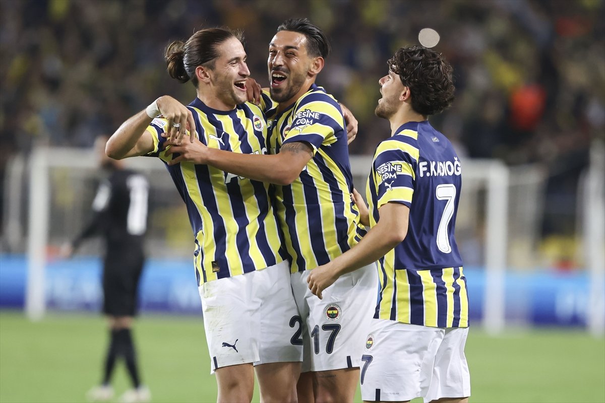Fenerbahçe, AEK Larnaca yı mağlup etti #2