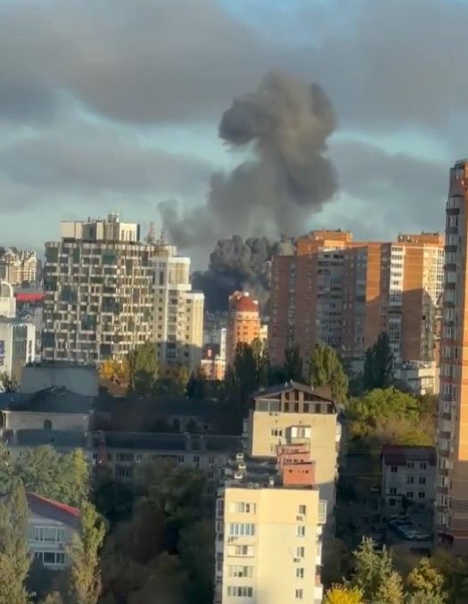 Kiev de art arda patlamalar yaşandı #17
