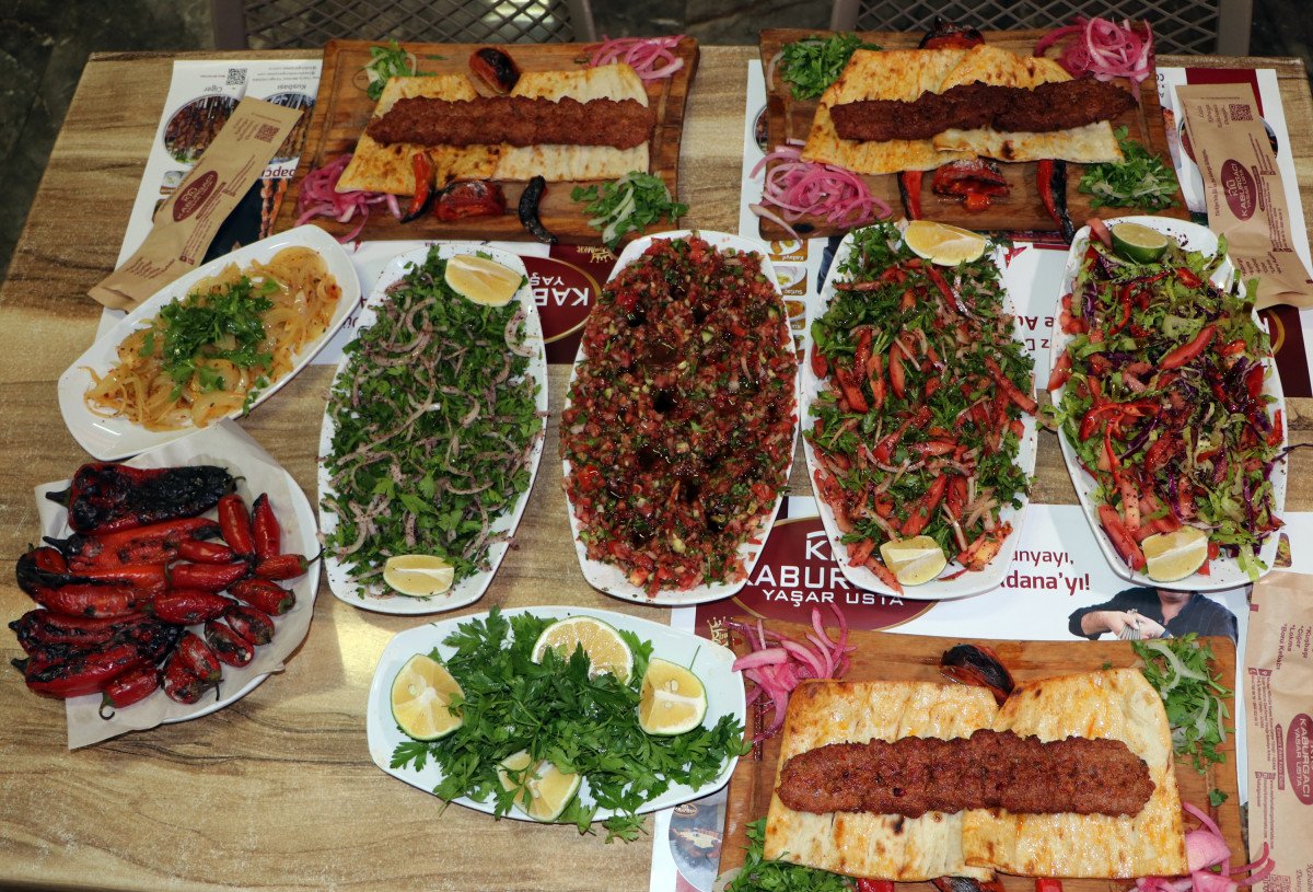 Adana da kebap mezeleri tartışılıyor #2