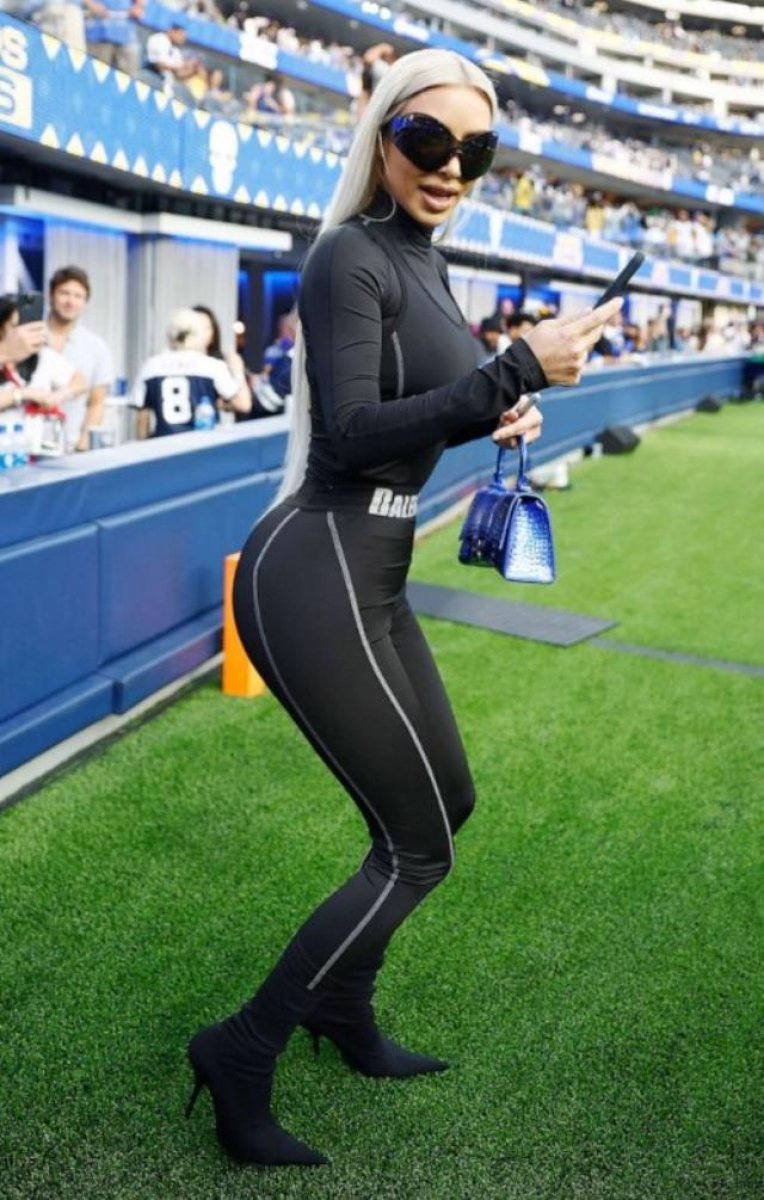 Kim Kardashian yuhalandı #4