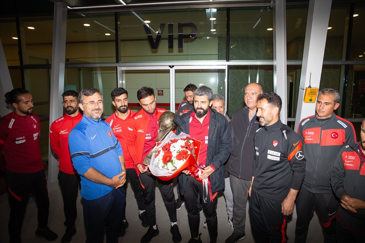 World Champion Amputee Football National Team returns home #4
