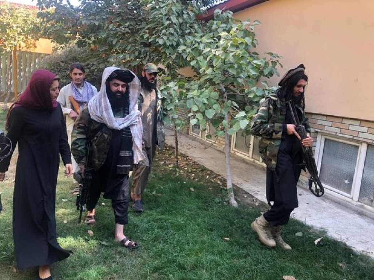 Nagehan Alçı dan Taliban ın canlı bomba tim şefi ile röportaj #2
