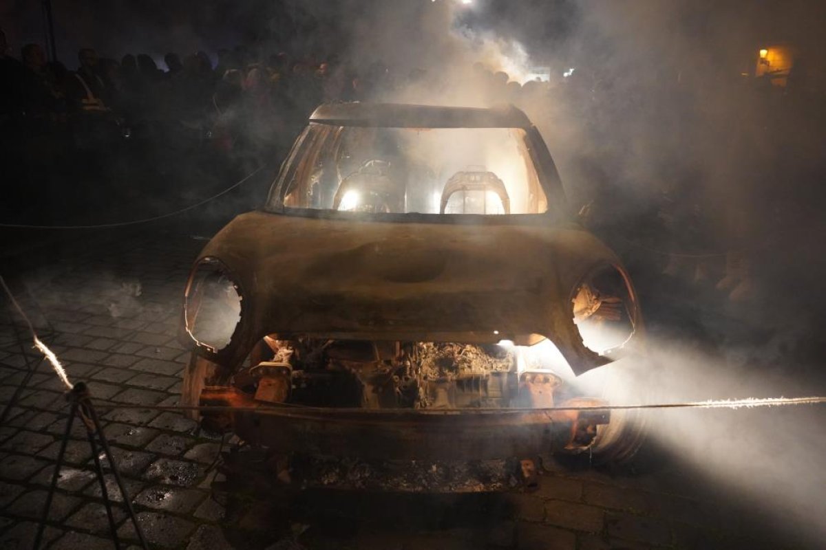 Ukrayna daki savaşta zarar gören araçlar festivalde sergilendi #2