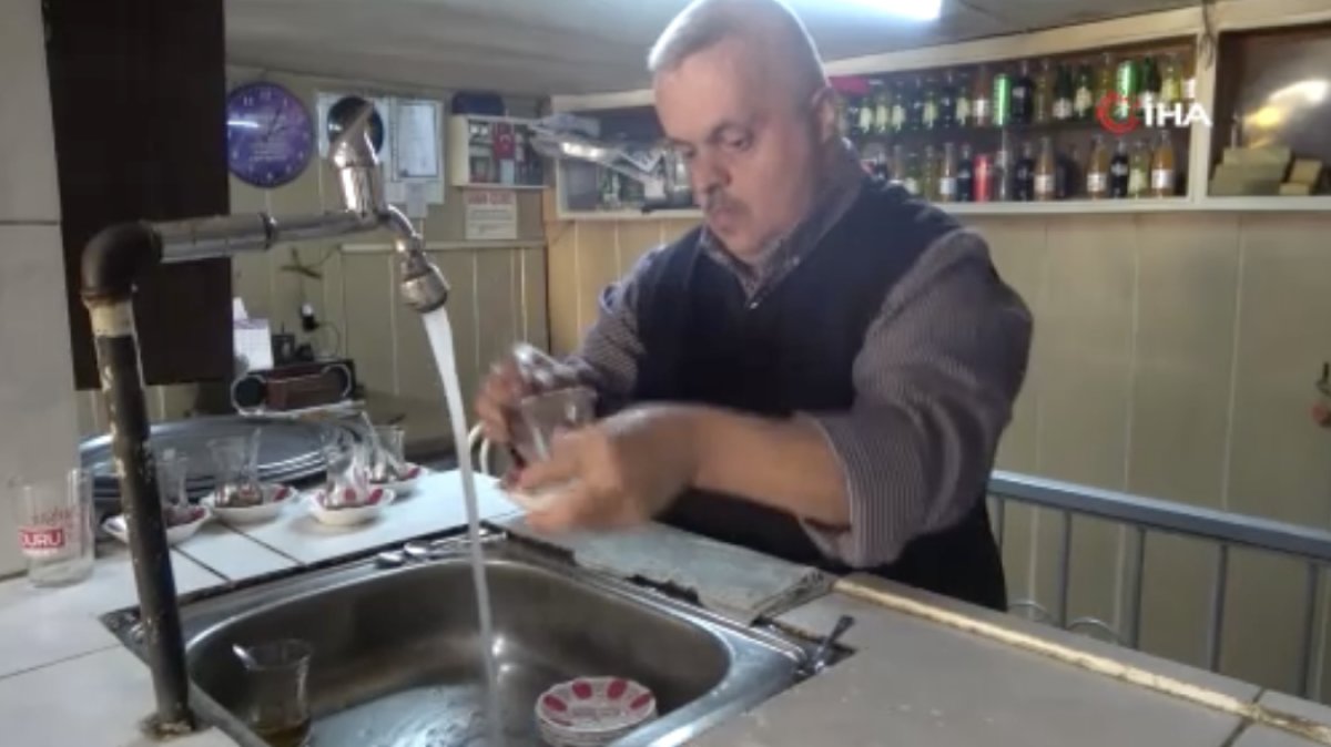 Malatyalı esnafın down sendromlu çaycısı #1