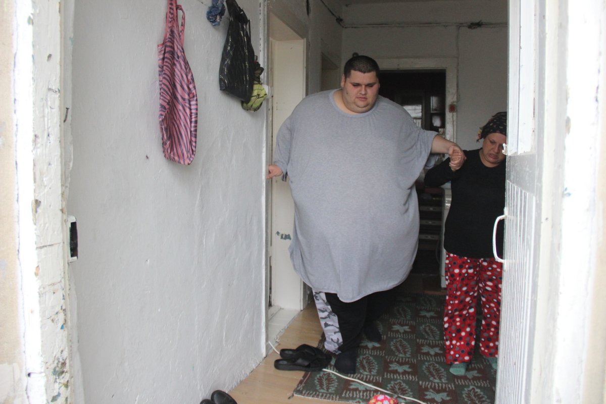 Kocaeli’de obezite hastası genç, 300 kiloya ulaştı #2