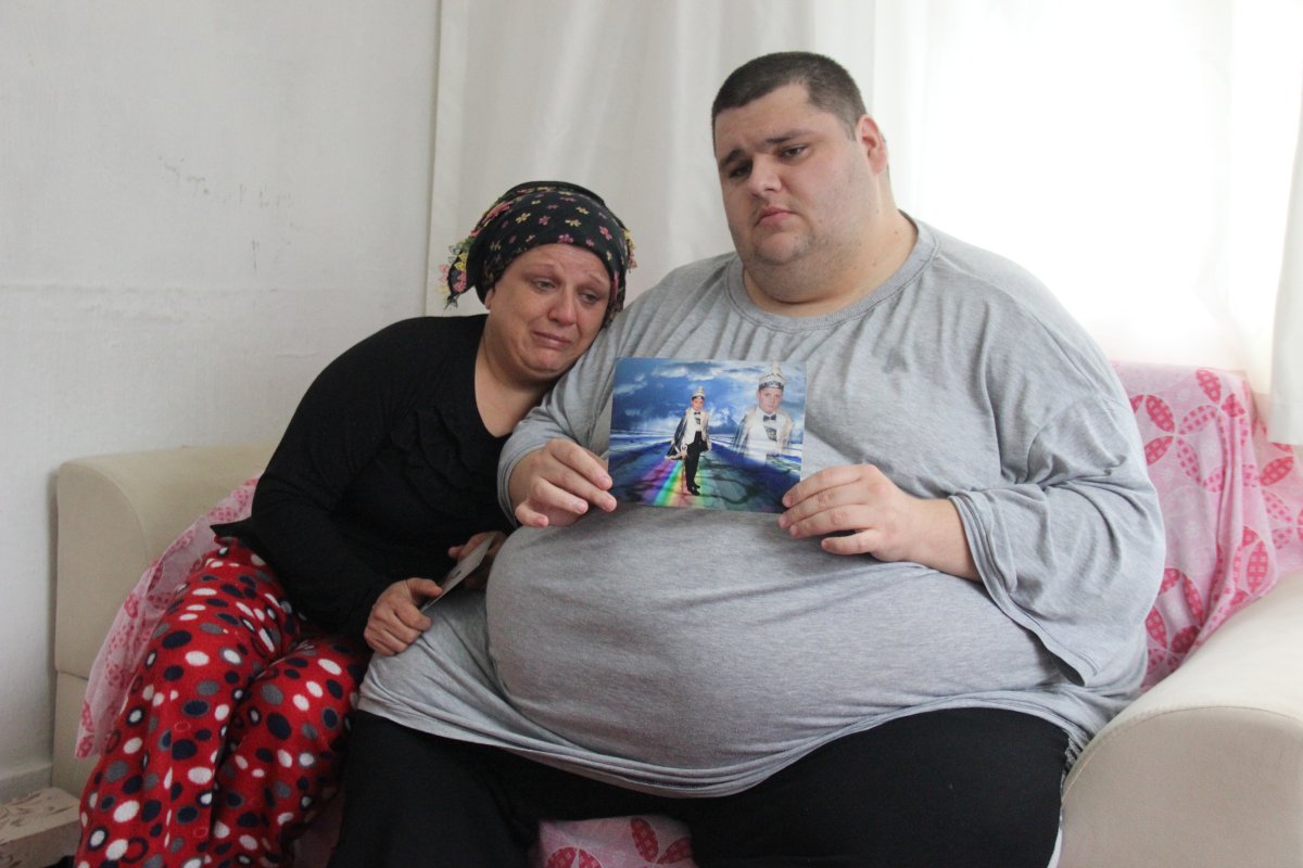 Kocaeli’de obezite hastası genç, 300 kiloya ulaştı #4