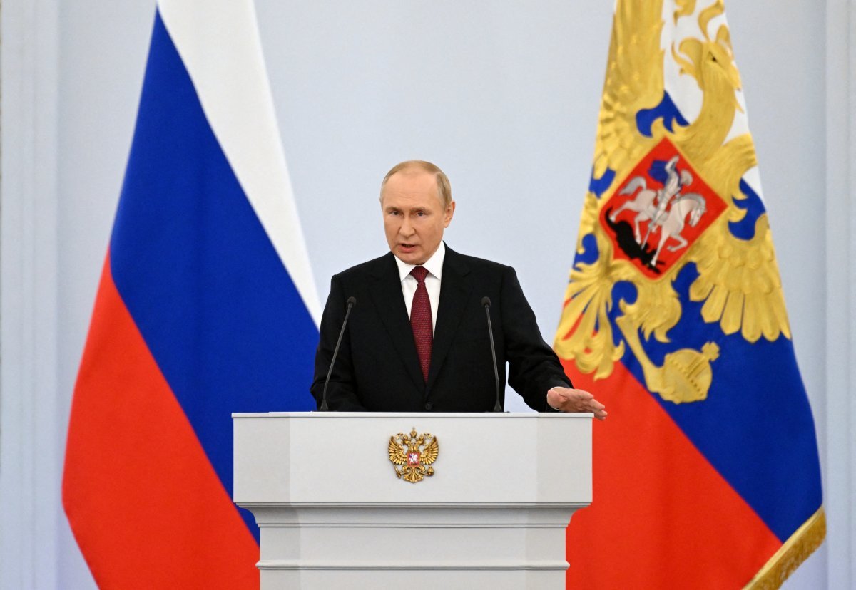 Vladimir Putin, ilhak edilen 4 bölgede sıkıyönetim ilan etti #2