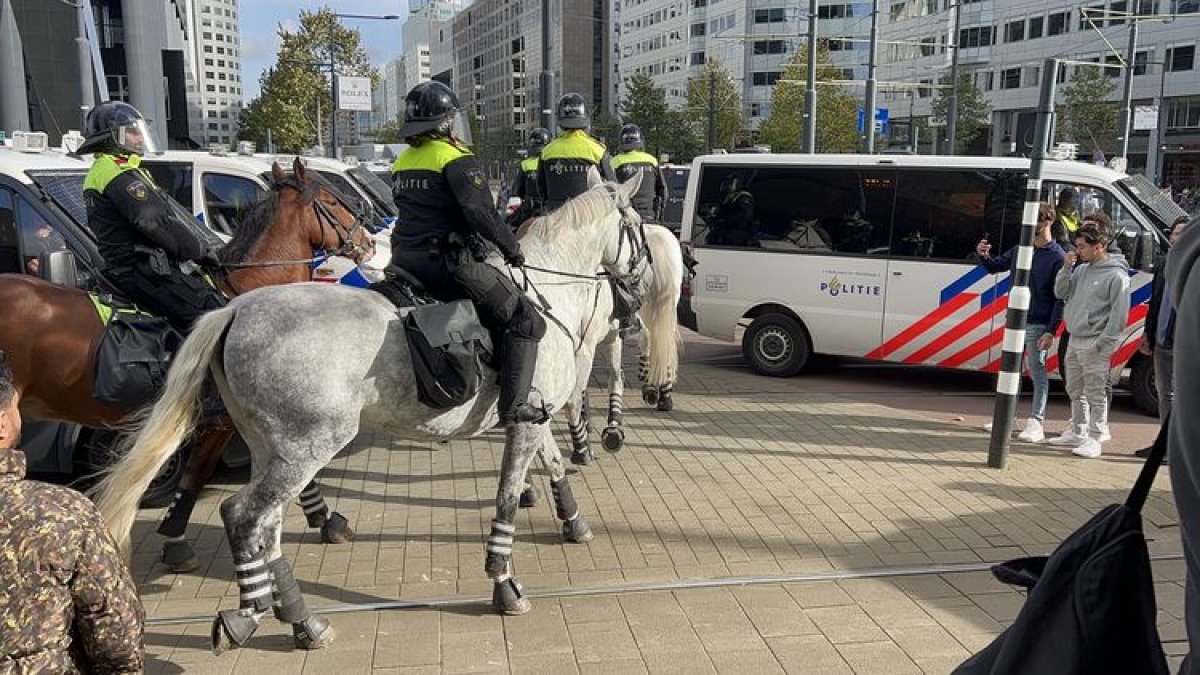 Hollanda da Kur an-ı Kerim yakma eylemi #2