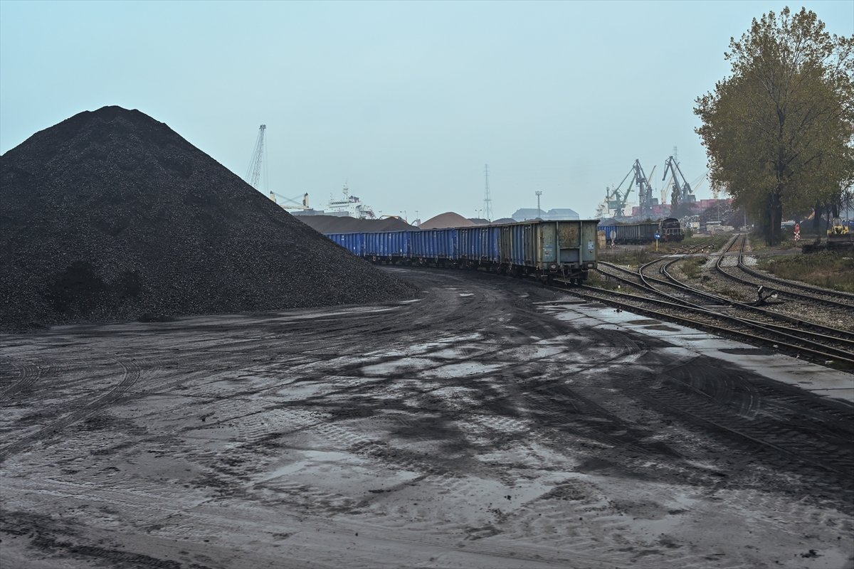 Polonya limanlarında kömür sevkiyatları hızlandı #4