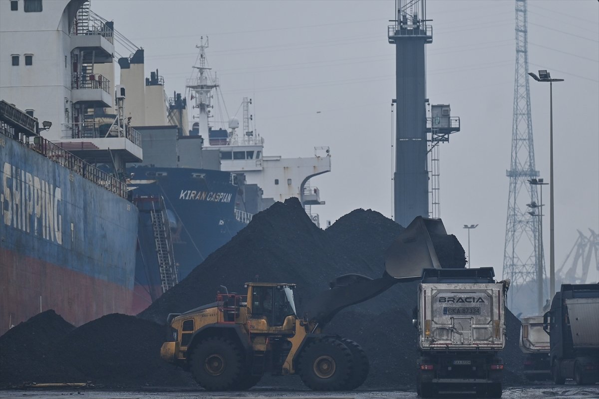 Polonya limanlarında kömür sevkiyatları hızlandı #7