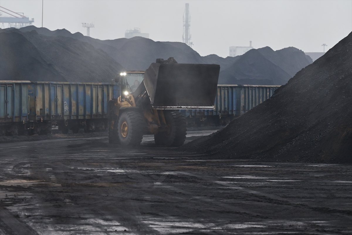 Polonya limanlarında kömür sevkiyatları hızlandı #5