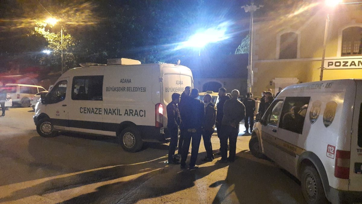 Adana’da taksi şoförü boğazından bıçaklanarak öldürüldü #3