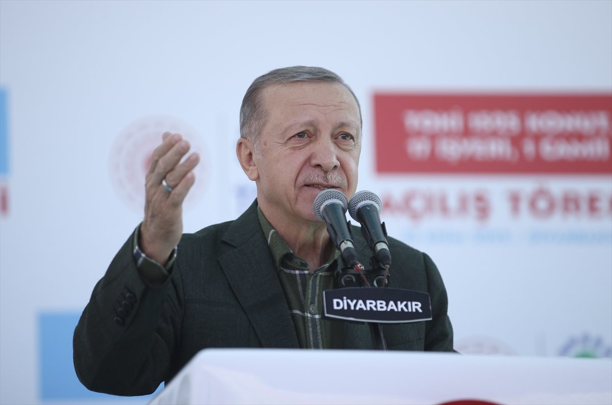 Cumhurbaşkanı Erdoğan: HDP, Kürt kardeşlerimi sömürüyor  #1