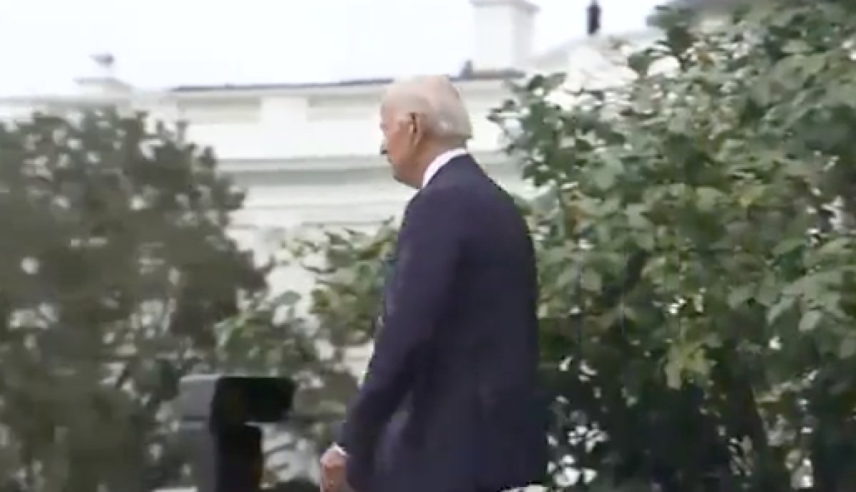 Joe Biden, Beyaz Saray da yolunu şaşırdı #1